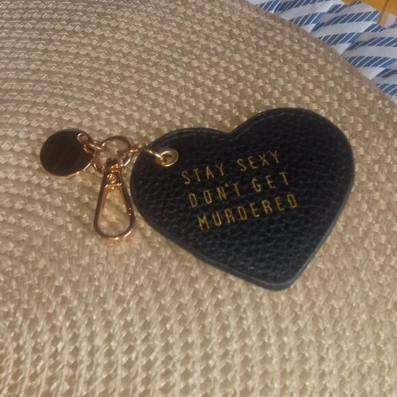 Heart‎ keychain - Picture 1 of 2